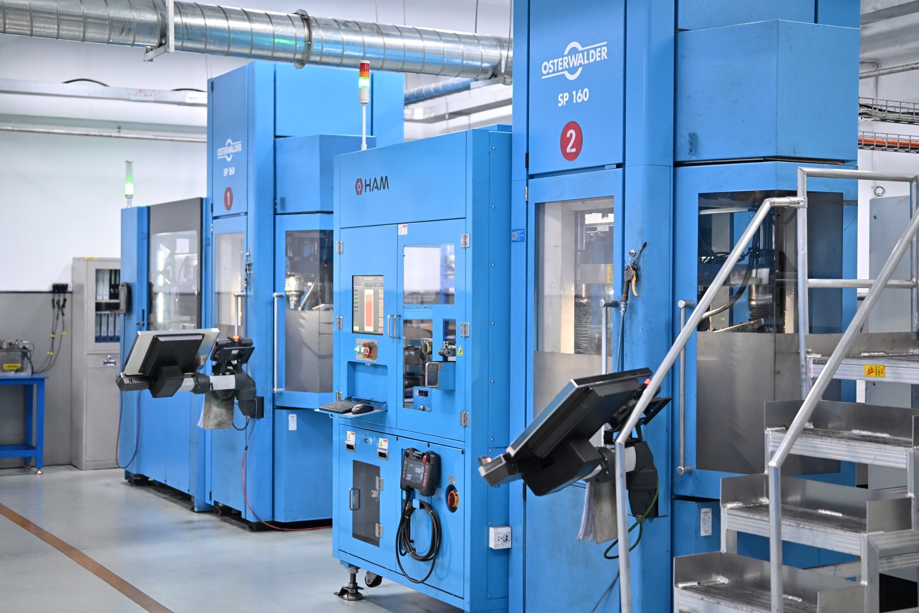 Top-tier automated pressing