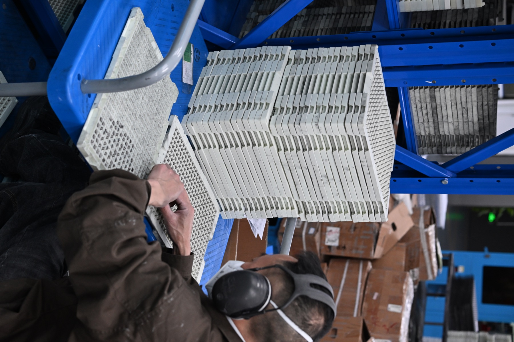 Batch handling and line control